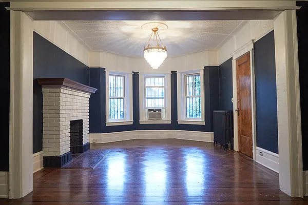 Rented by Compass | media 30