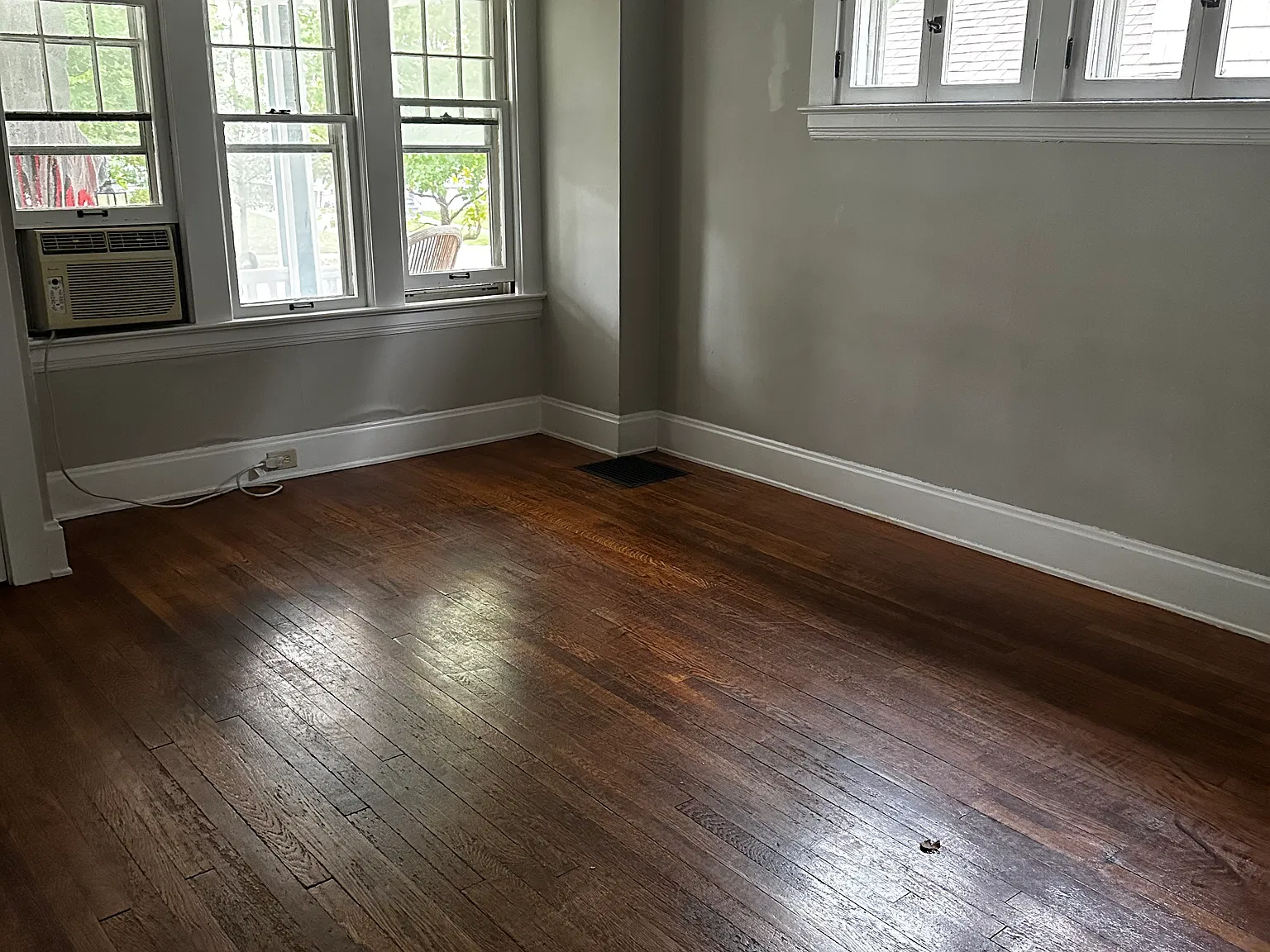 4 bed, 1400 sqft, $2,300 — Photo 3