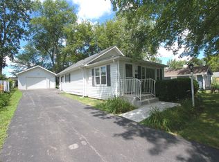 37844 N Harper Rd, Beach Park, IL 60087