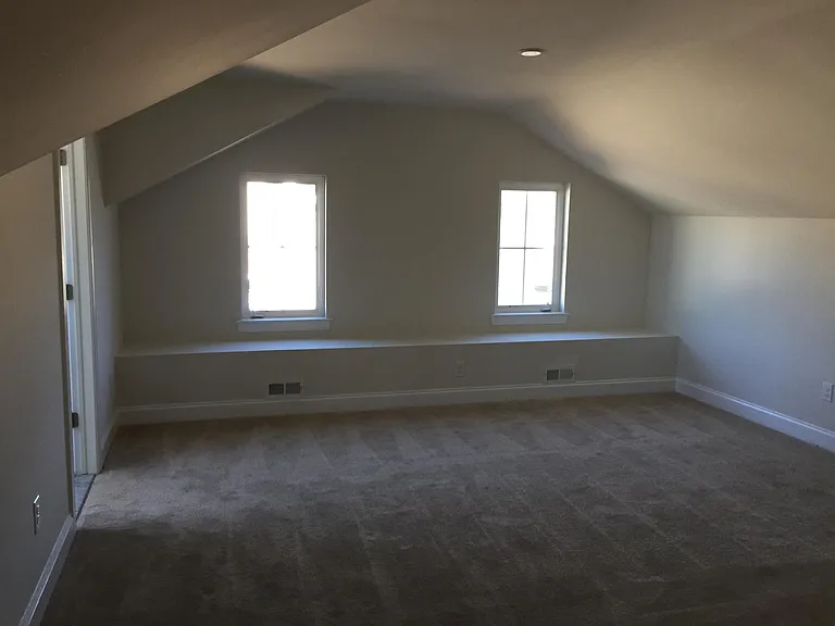 605 Haverford Ave — Photo 18