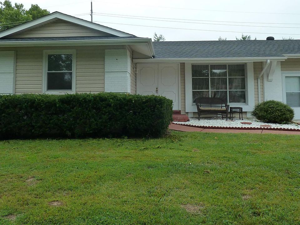 1st image of 440 Sorrento Dr
