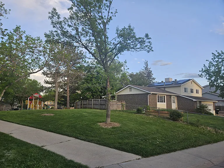 7280 Braun Way — Photo 2