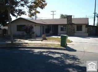 1302 W Saint Anne Pl, Santa Ana, CA 92704