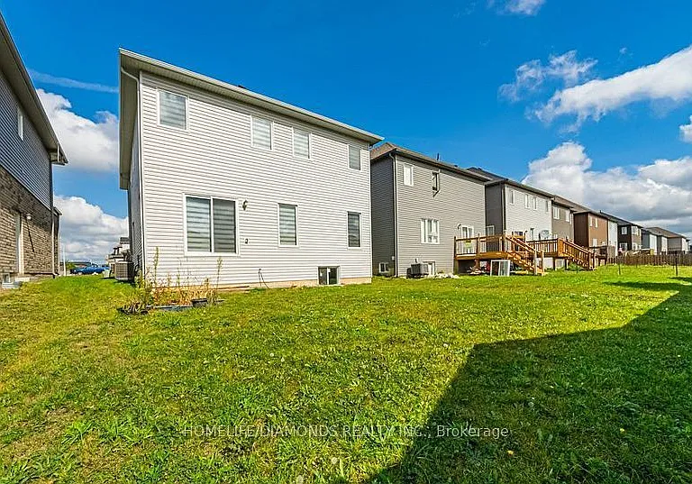 112 Bethune Ave — Photo 28