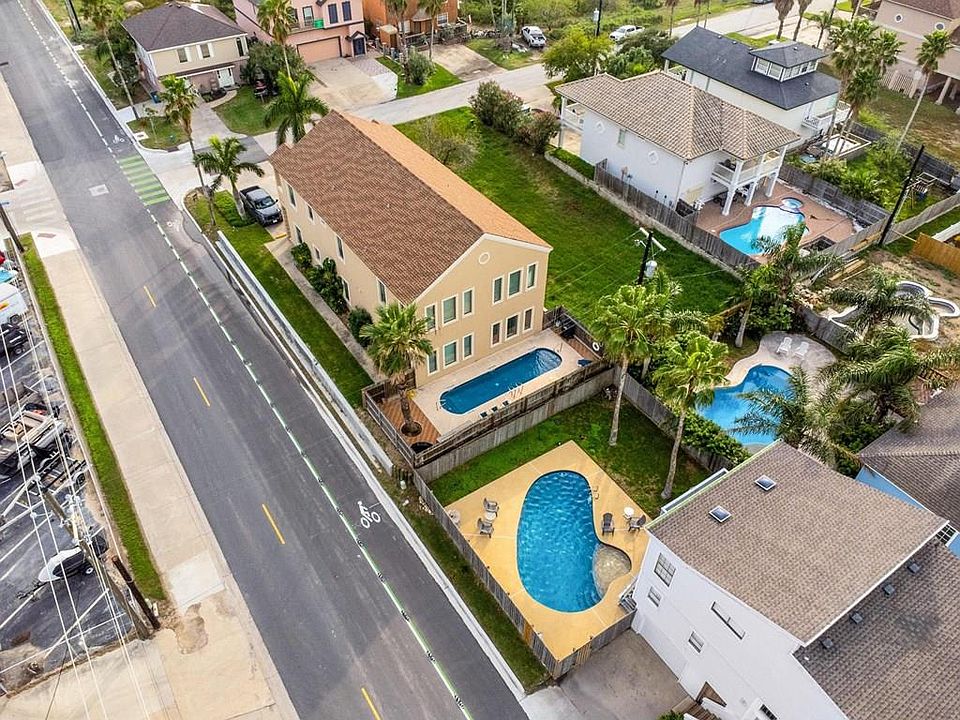 1st image of 200 Esperanza St #3