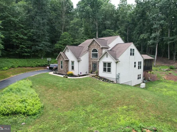 63 Kellen Ct, Birdsboro, PA 19508