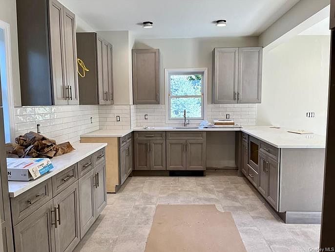 108 N Greenbush Rd, West Nyack, NY 10994 Zillow