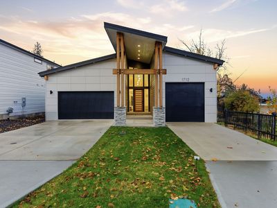 1712 W Toni Rae Dr, Spokane, WA, 99218
