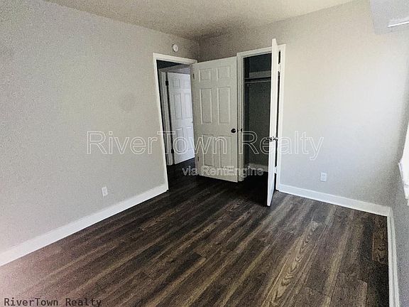 5th image of 1706 Combs St