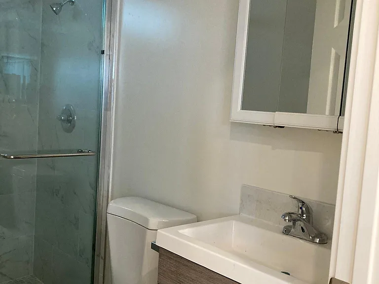 1803 Judah St #A — Photo 6