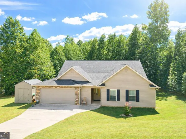 220 Tesnatee Landing Dr, Cleveland, GA 30528