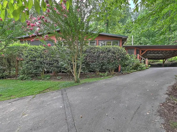 162 Lakeside Dr, Butler, TN 37640