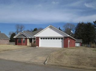 200 Cherokee Ln, Clarksville, AR 72830