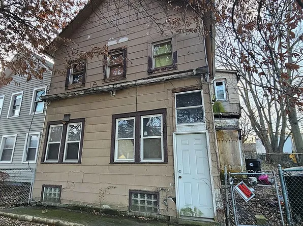 3020 W 47th St, Cleveland, OH 44102