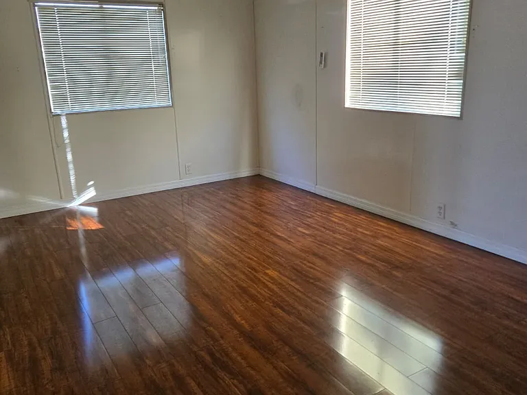 580 Anna Ave — Photo 8