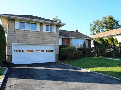 24 Sexton Rd, Syosset, NY, 11791