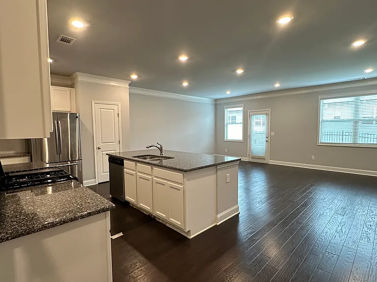 2488 Irwell Way — Photo 2