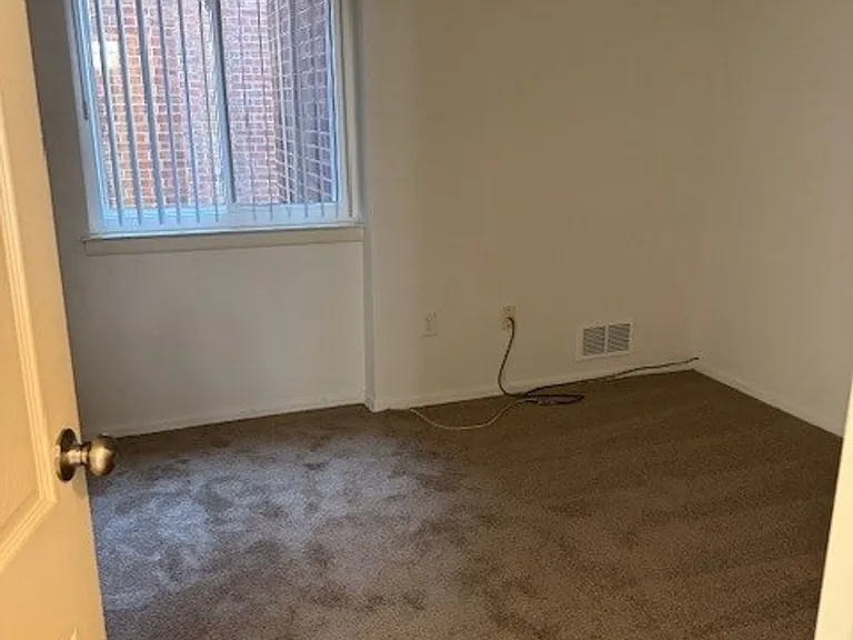 2132 Pennsylvania Ave — Photo 34