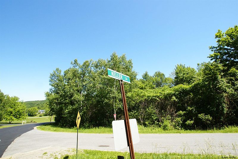 3rd image of KELLER Lane