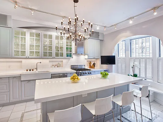 Sold by Bellmarc Realty | media 14