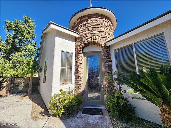 4th image of 1260 Corista Dr