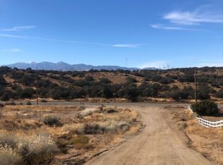 10558 Larch Rd, Oak Hills, CA 92344