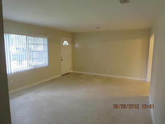 2nd image of 3520 Curtis Dr