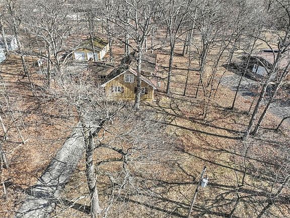 3rd image of 4552 N Prairie View Rd