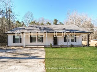 56 Price Rd, Carrollton, GA 30116