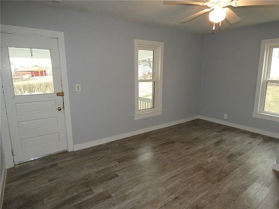4th image of 1013 E Montgomery St