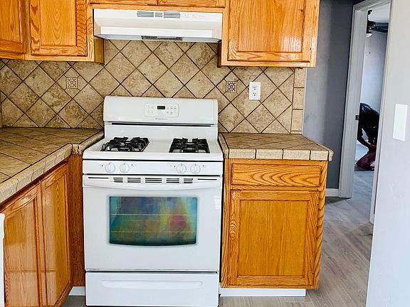4th image of 2936 Baker Pl #1/2