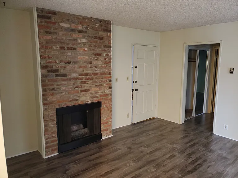 1811 Parnell Ave #6 — Photo 11