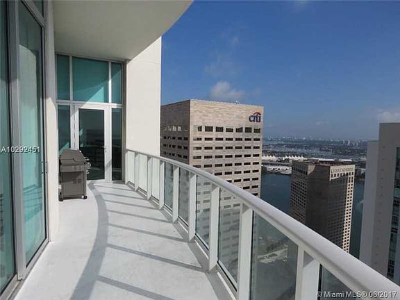 5th image of 300 S Biscayne Blvd APT 4004