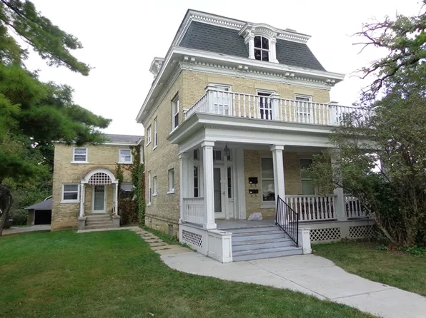 504 W Main St #B, Whitewater, WI 53190