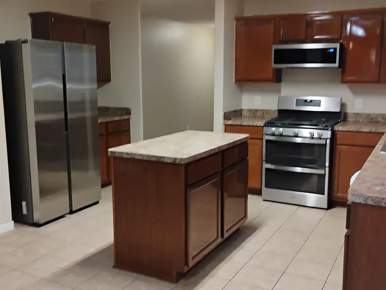9115 Summer Valley Ln — Photo 12