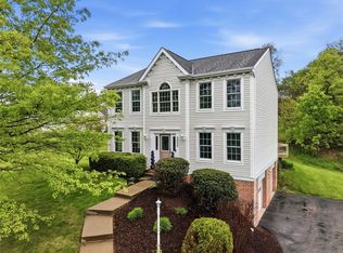 3030 Willowbrook Dr, Bridgeville, PA 15017