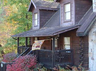 2904 Peregrine Way, Pigeon Forge, TN 37863
