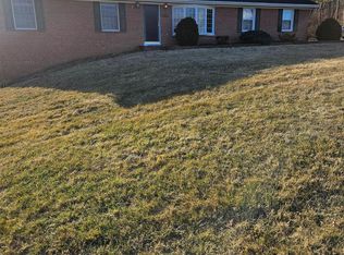 472 Honeysuckle Rd, Elkton, VA 22827