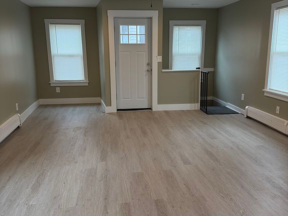 3rd image of 263 Summer St