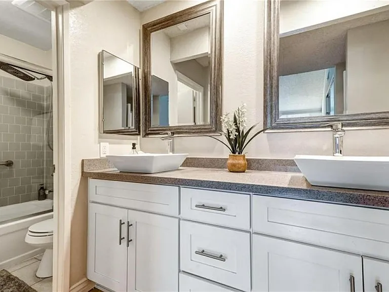 44600 La Paz Rd — Photo 13