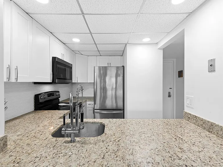 900 River Reach Dr #406 — Photo 5