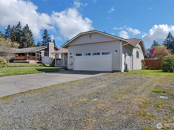 3rd image of 15507 20th Avenue Ct E
