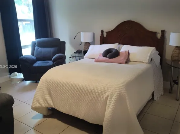 200 177th Dr APT 115, Sunny Isles Beach, FL 33160