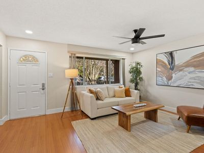 2178 Portola Way, Sacramento, CA, 95818