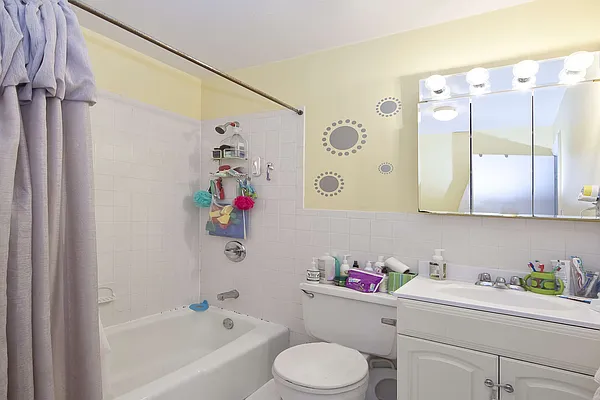 Rented by Bold New York | media 17