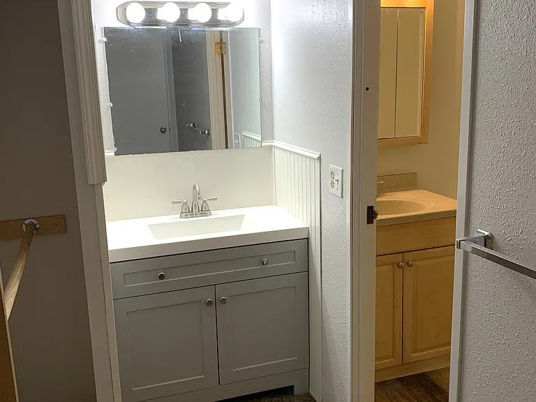 1350 Golden Cir #202 — Photo 8