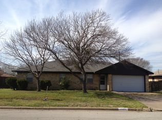 2601 Allen Forest Dr, Bryan, TX 77803