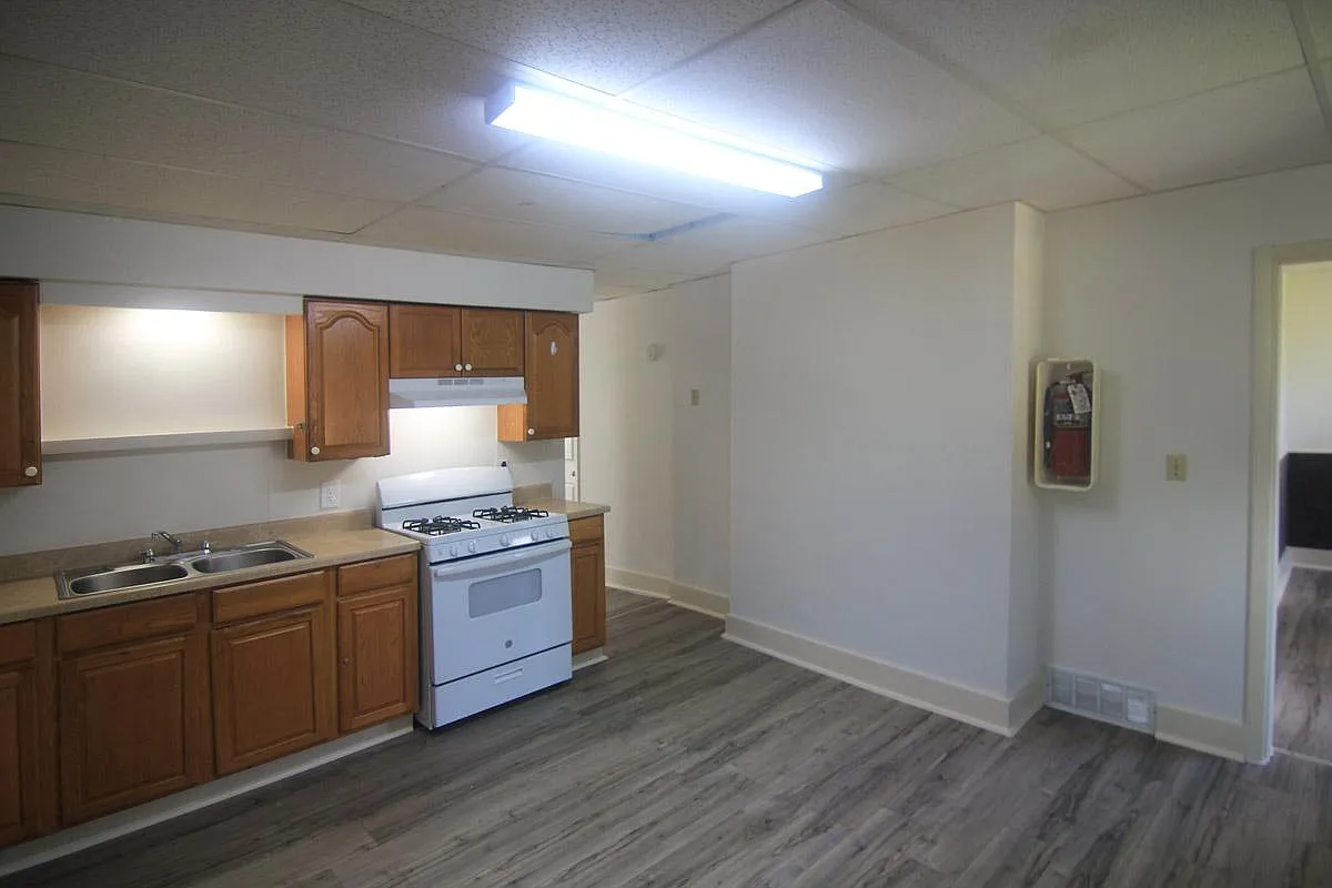 Building Photo - 431 Rebecca Ave #2