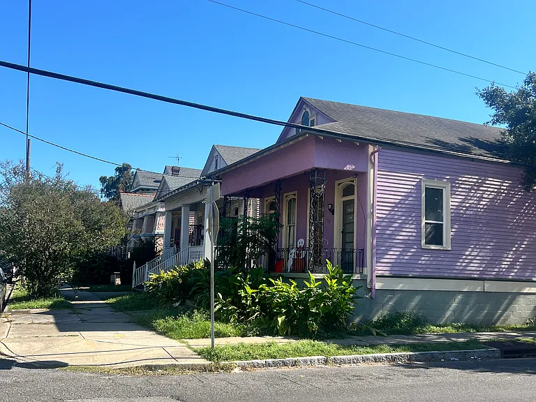 124 S Lopez St — Photo 10