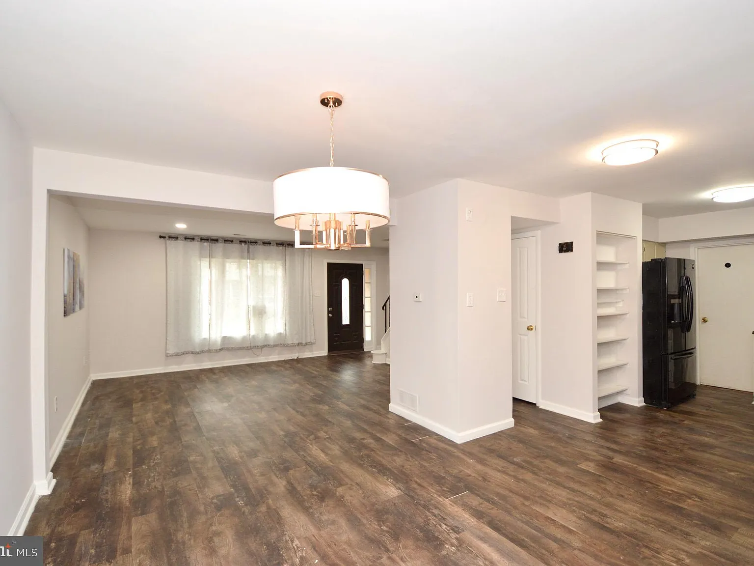 3 bed, 2.5 bath, 1562 sqft, $2,700 — Photo 4